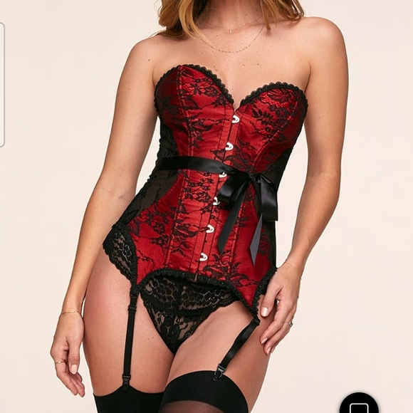 Adore Me Red and Black Lace Corset - Picture 1 of 4